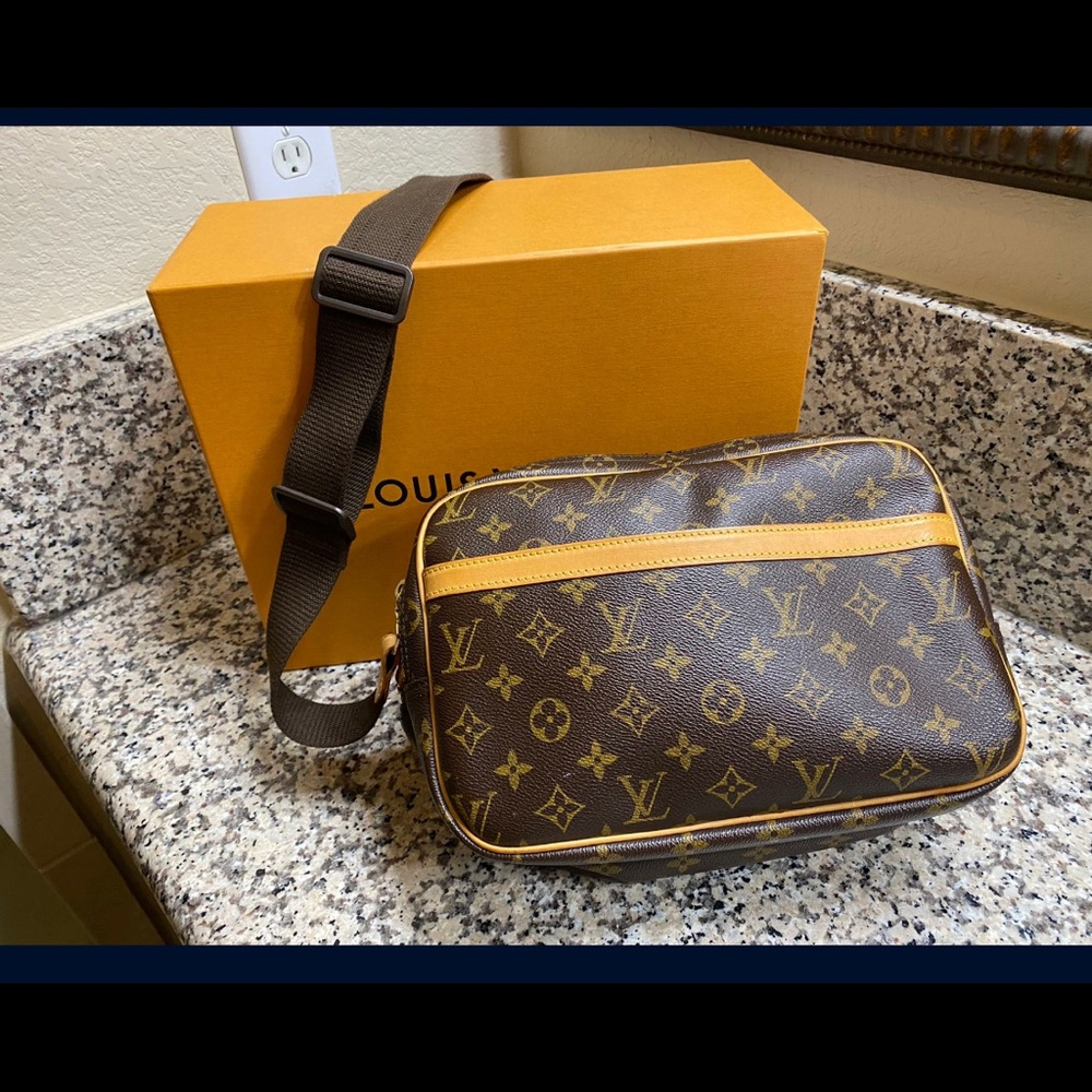 Louis Vuitton reporter